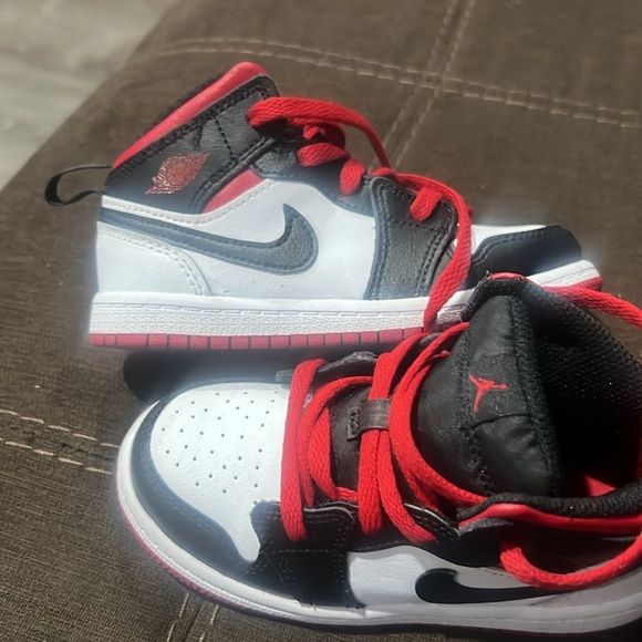 Jordan - Picture 4 of 8